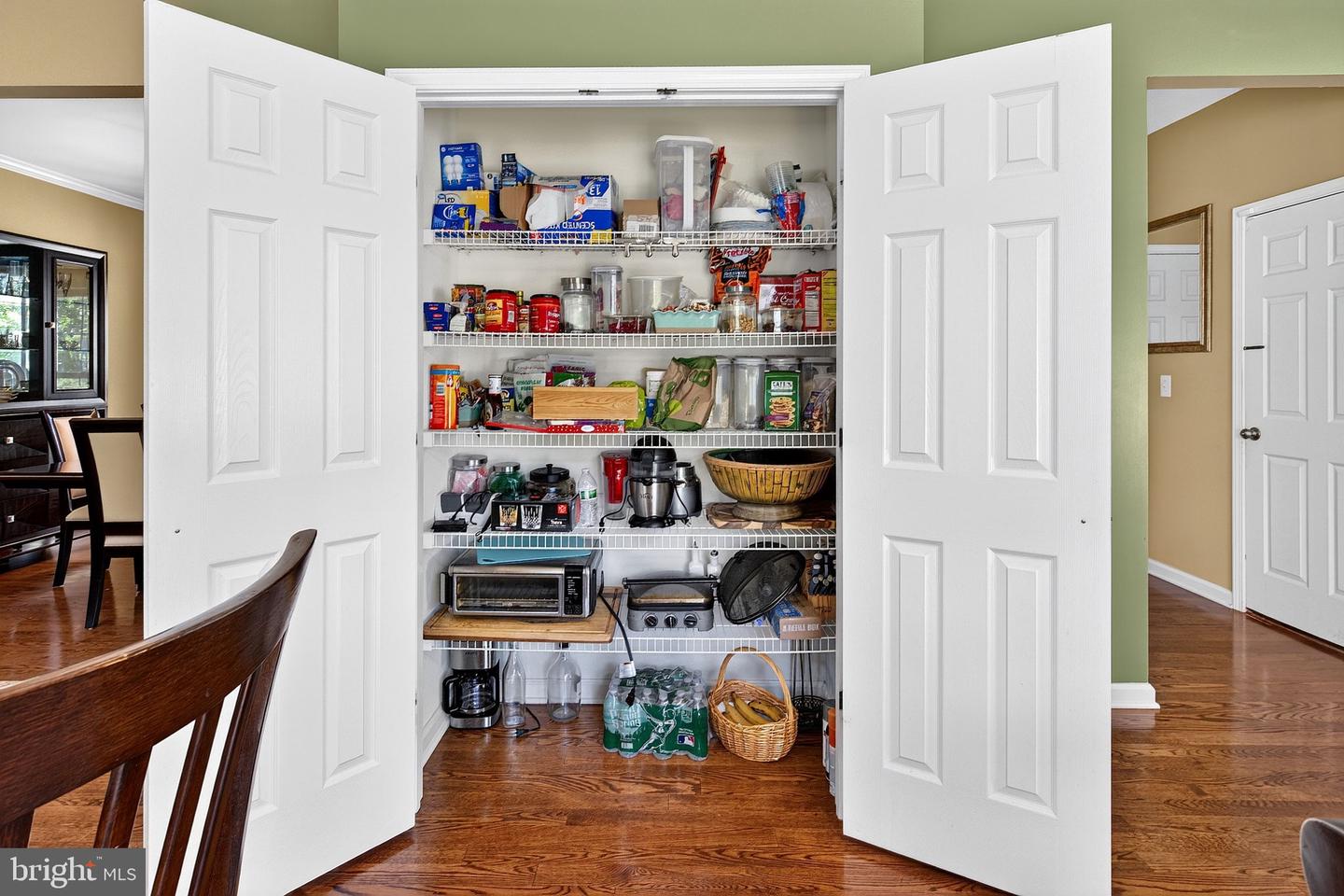 486 Walker Ave Property Photo 9