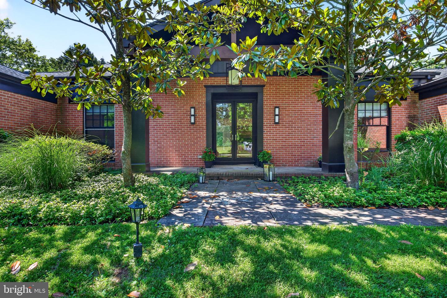 9 Arvida Dr Property Photo 1