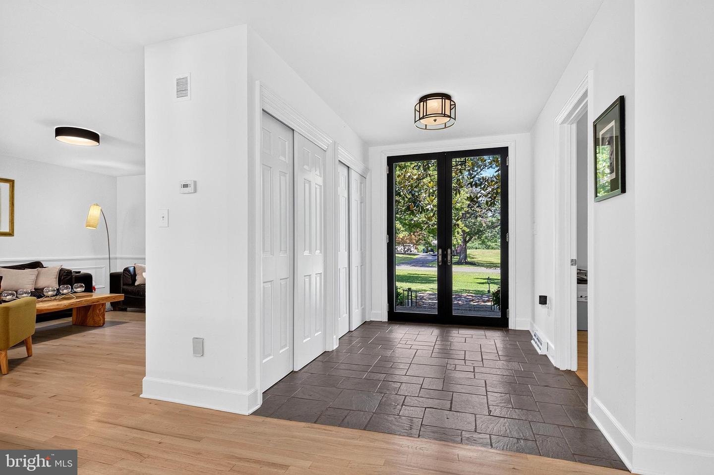 9 Arvida Dr Property Photo 3