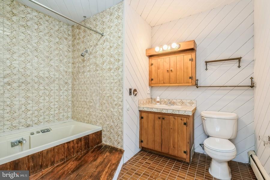 16 Railroad Pl Property Photo 11