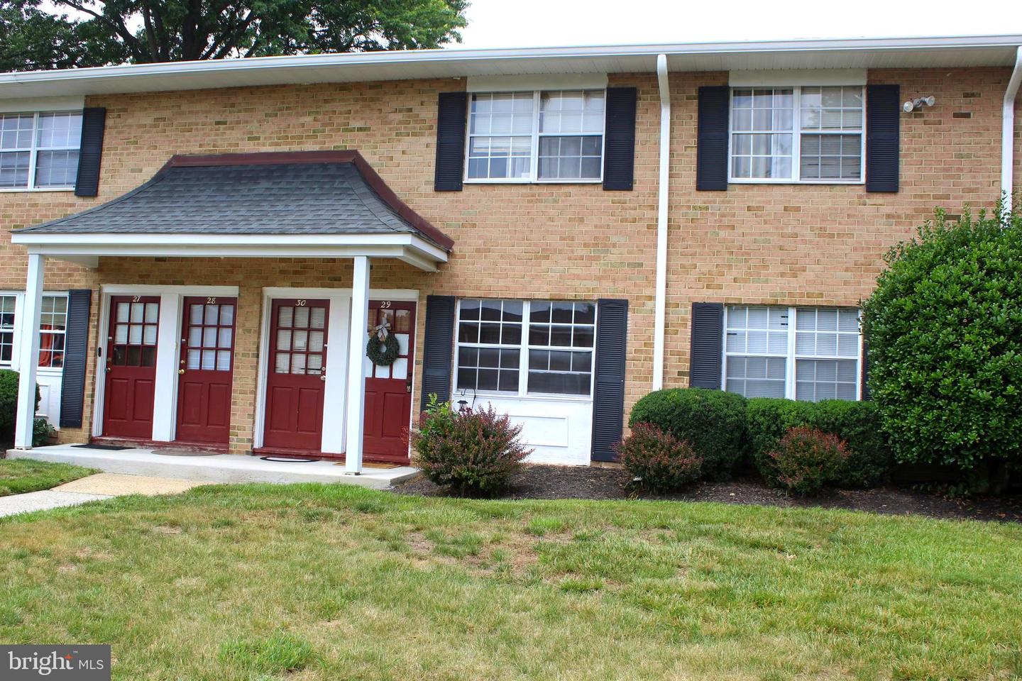51--29 Garden View Property Photo 1