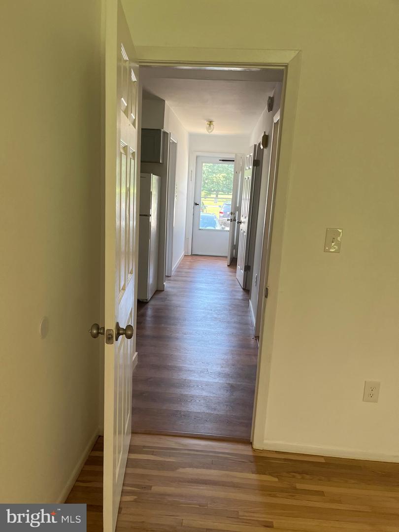 1711 Silver Ct Property Photo 3