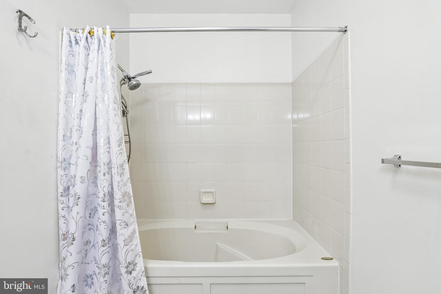 121 Kyle Way Property Photo 21