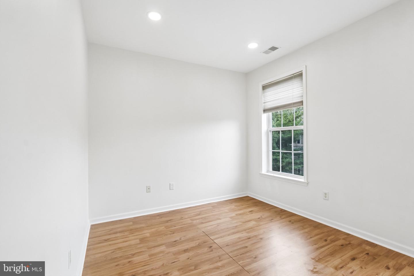 121 Kyle Way Property Photo 26