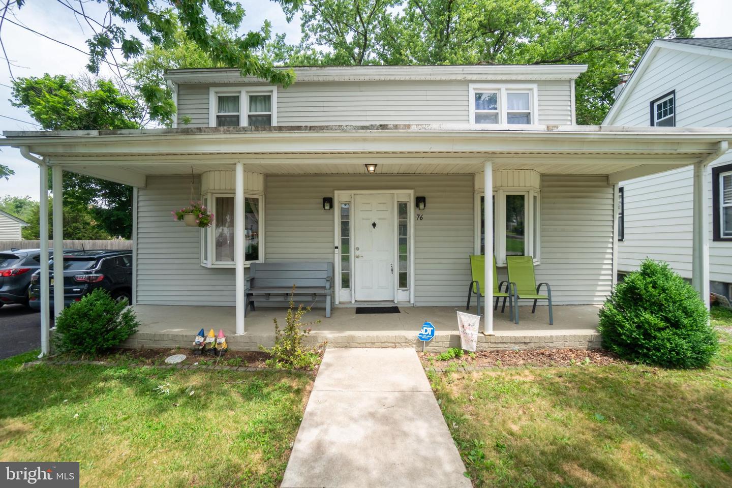 76 6th Ave Property Photo 3