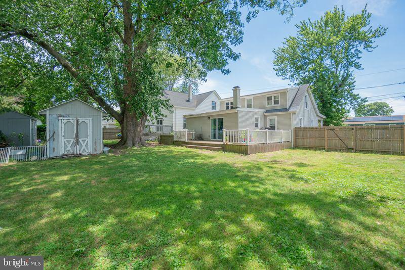76 6th Ave Property Photo 21