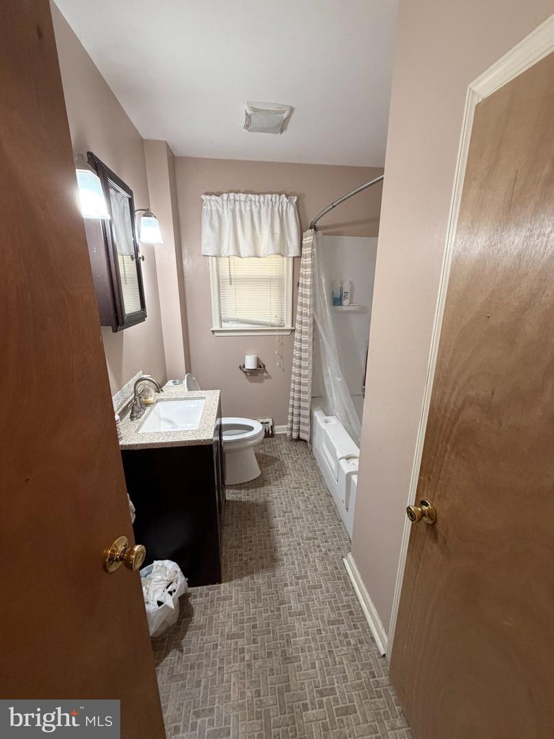 7 Darby Ct Property Photo 6
