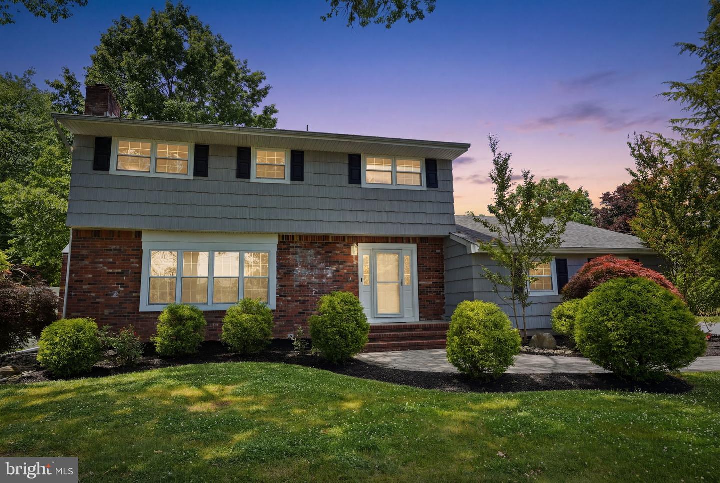 1 Galston Dr Property Photo 2