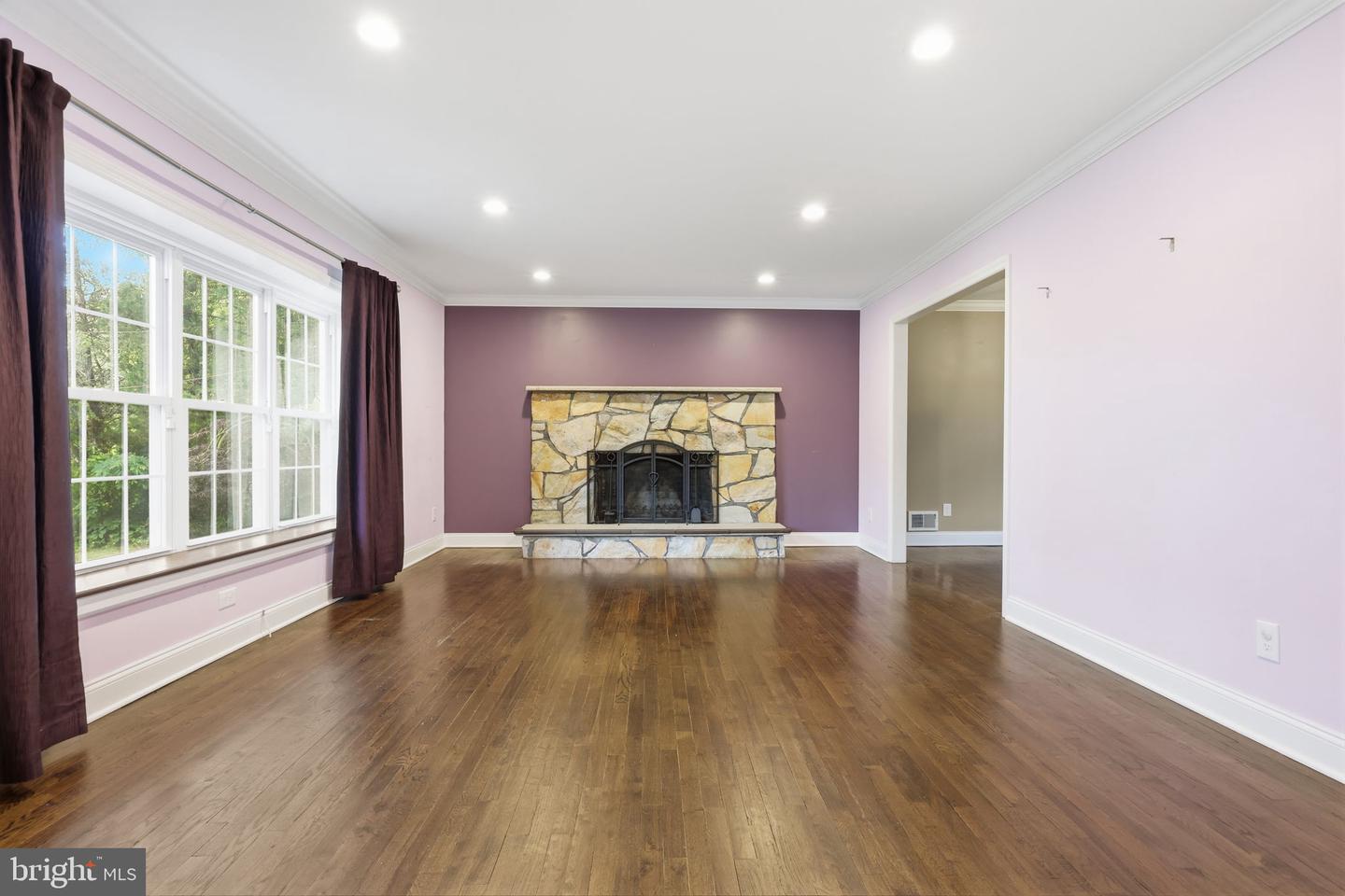 1 Galston Dr Property Photo 9