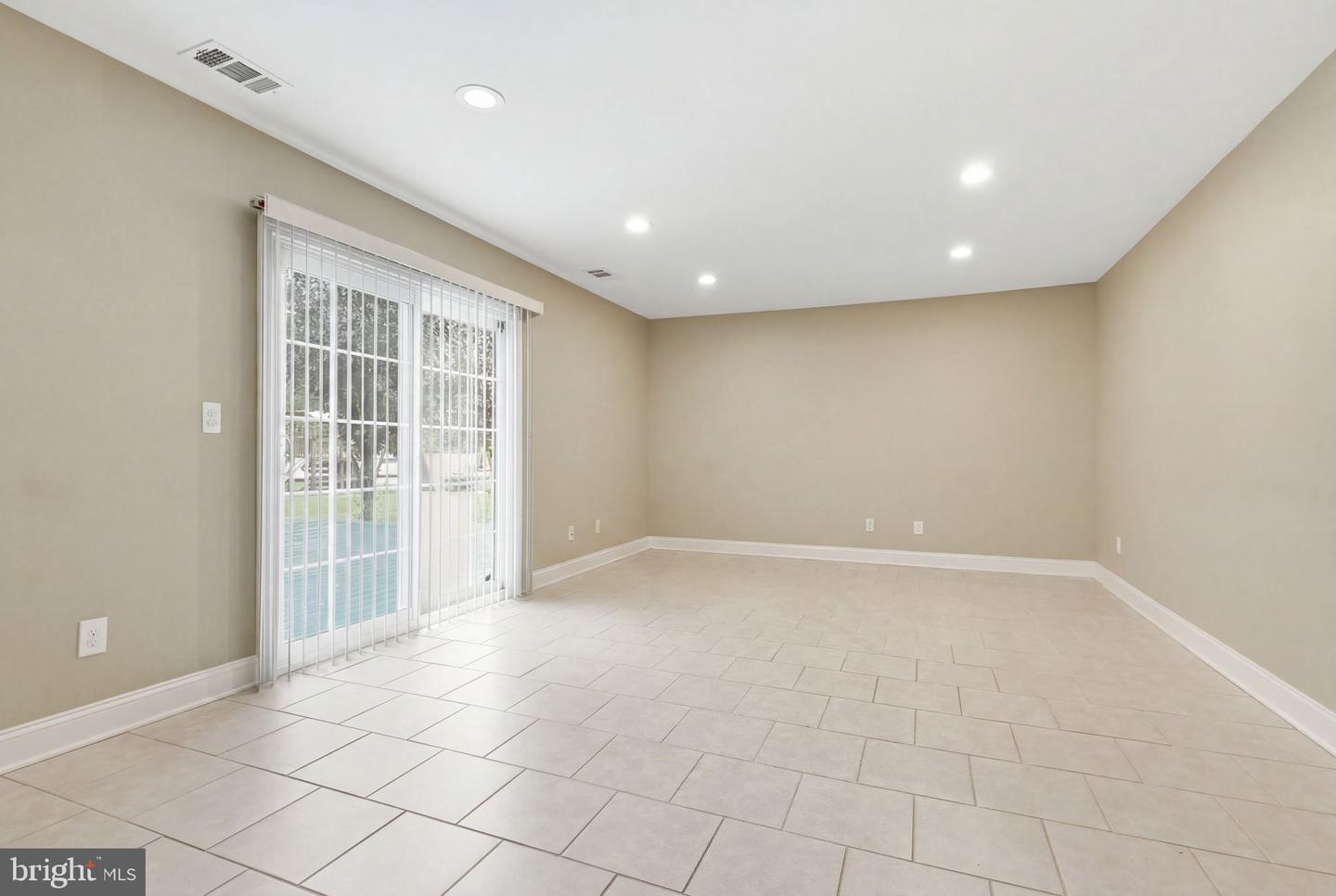 1 Galston Dr Property Photo 21