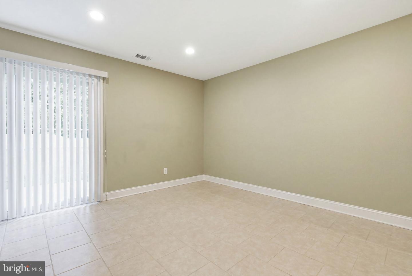 1 Galston Dr Property Photo 22