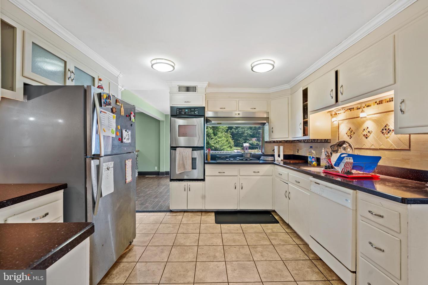 2241 Spruce St Property Photo 4