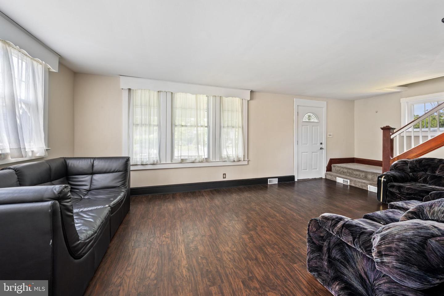 2241 Spruce St Property Photo 6