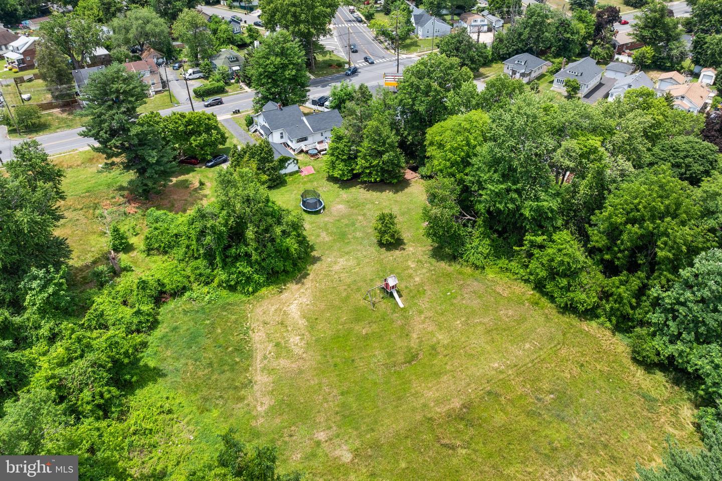 2241 Spruce St Property Photo 32