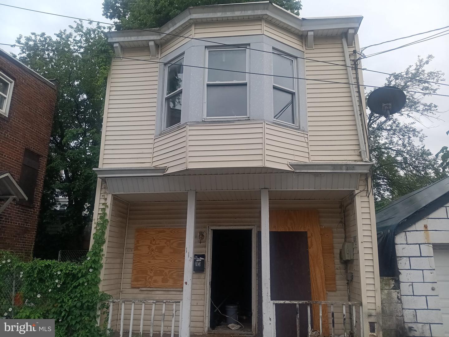 113 Home Ave Property Photo 2