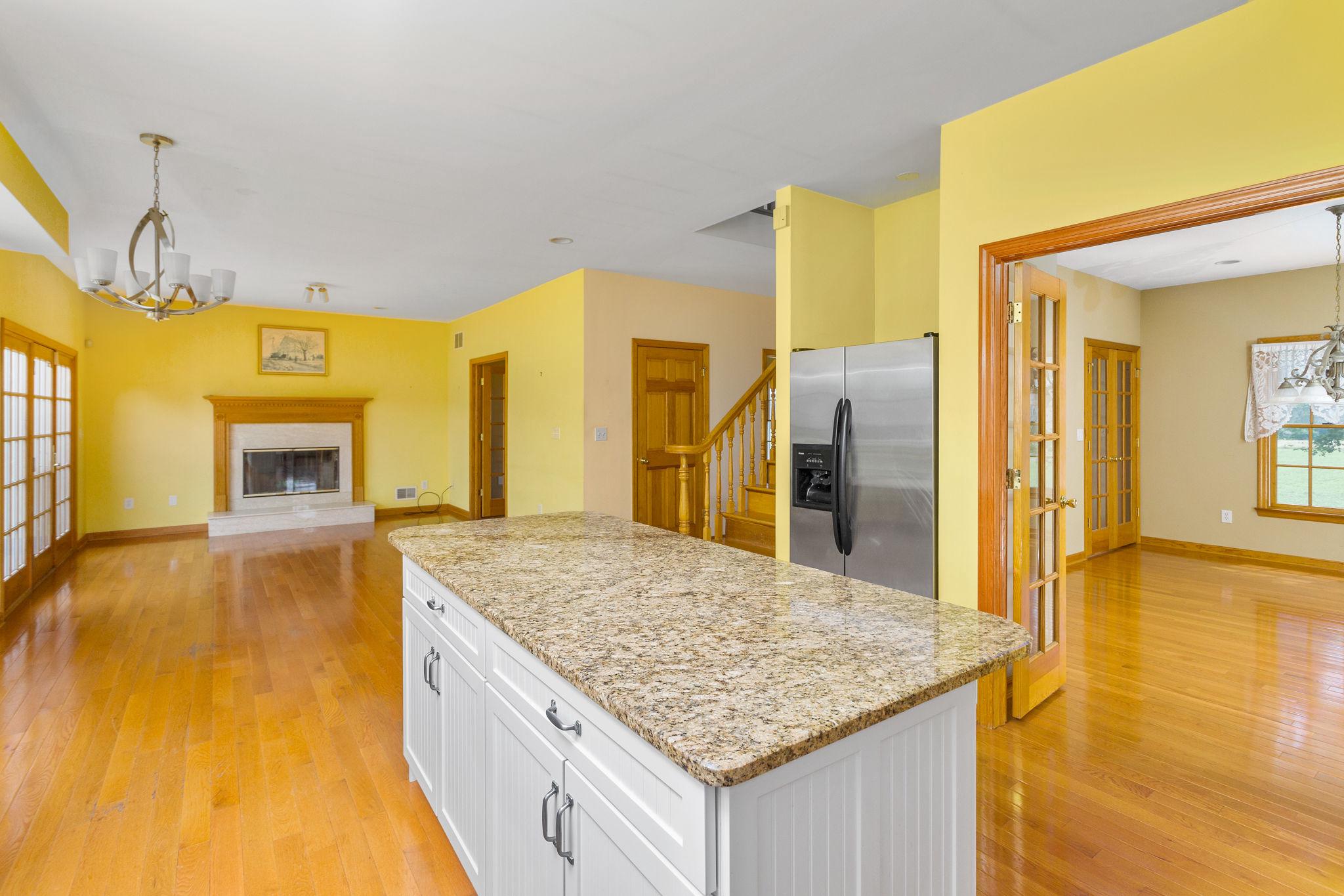 241 Windsor Rd Property Photo 13