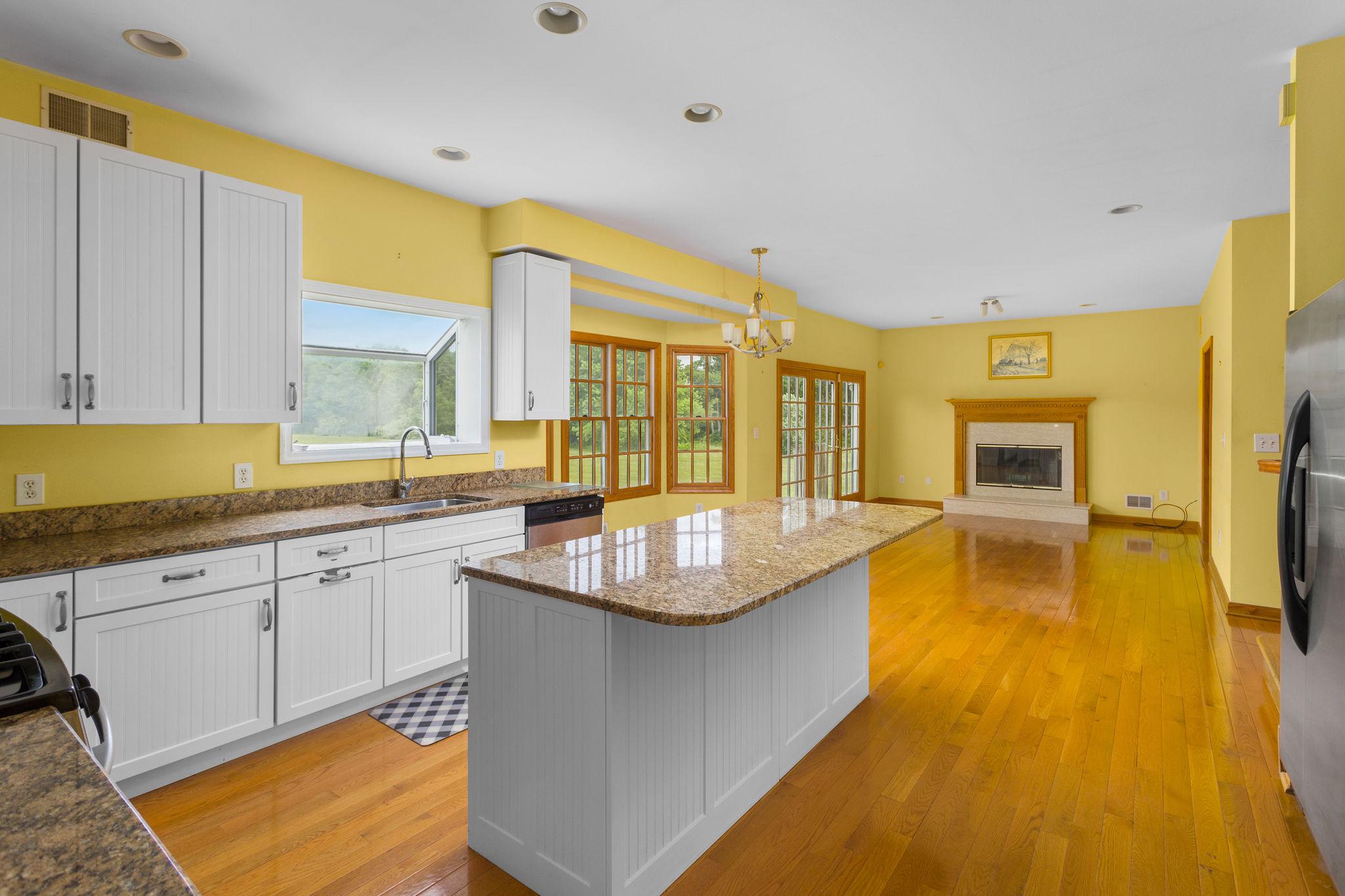 241 Windsor Rd Property Photo 15