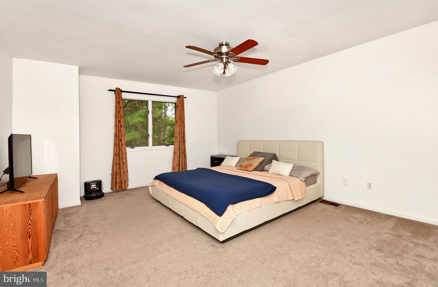 19 Exeter Ct Property Photo 11