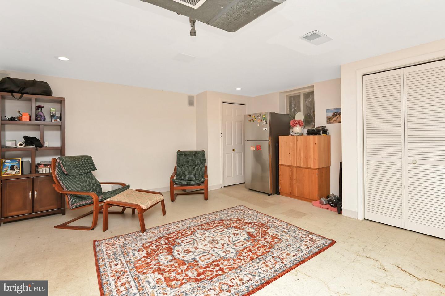 19 Exeter Ct Property Photo 17