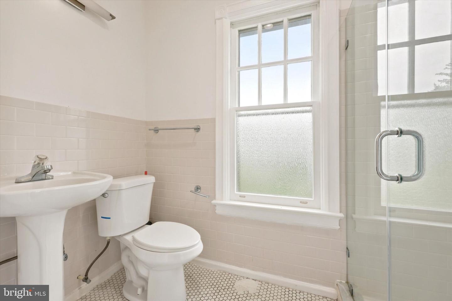 489 Grand Ave Property Photo 50
