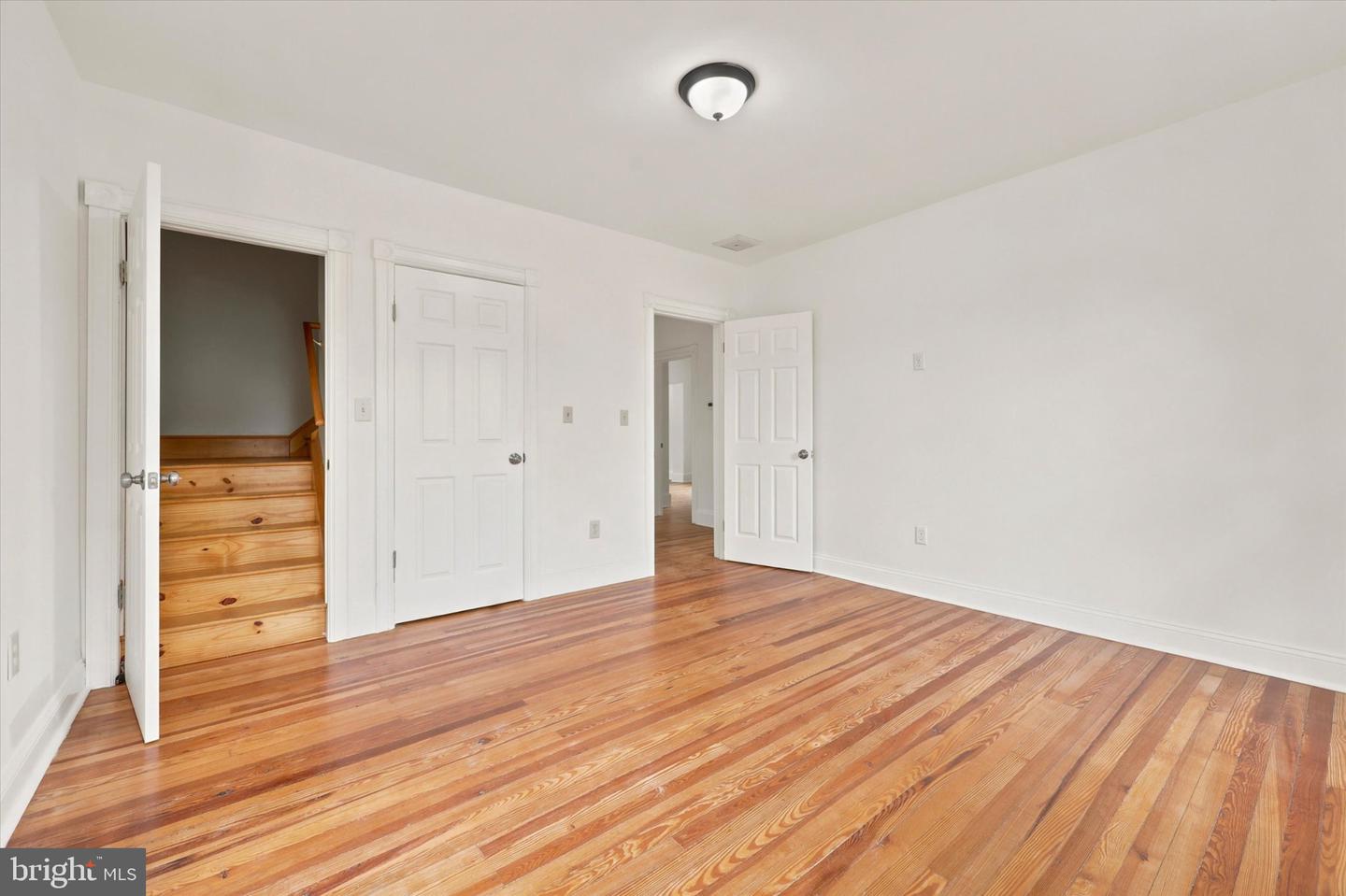 489 Grand Ave Property Photo 54