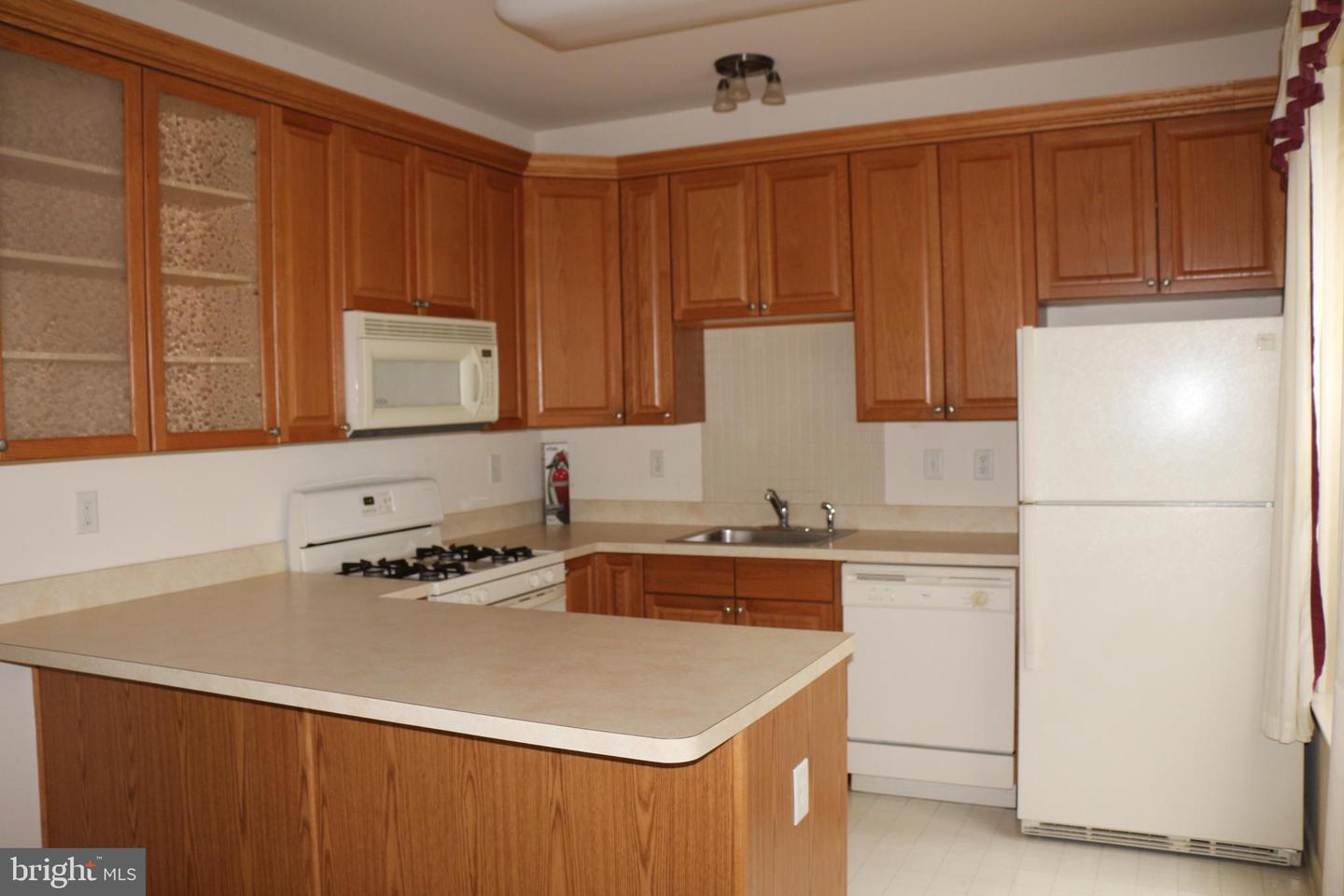 75 Kyle Way Property Photo 3