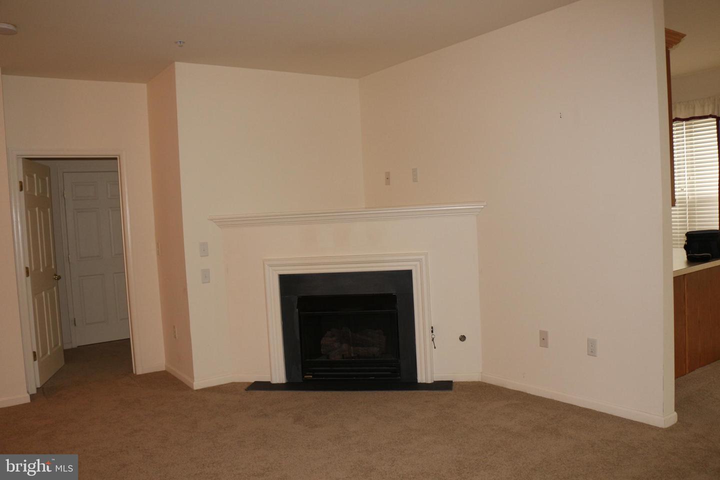 75 Kyle Way Property Photo 4