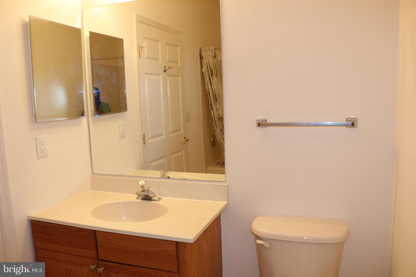 75 Kyle Way Property Photo 6