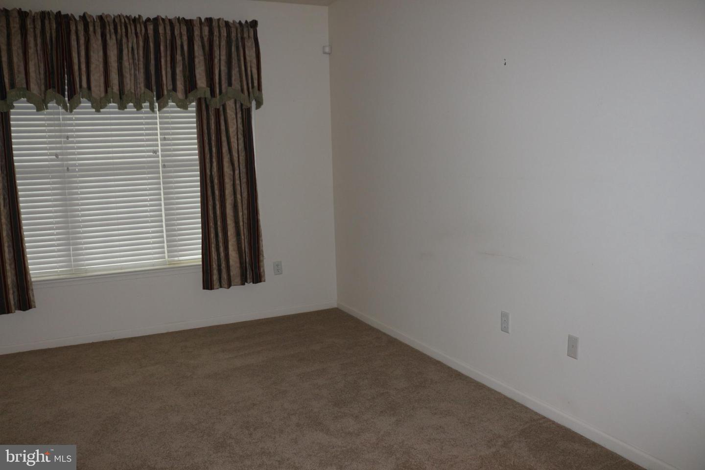 75 Kyle Way Property Photo 12