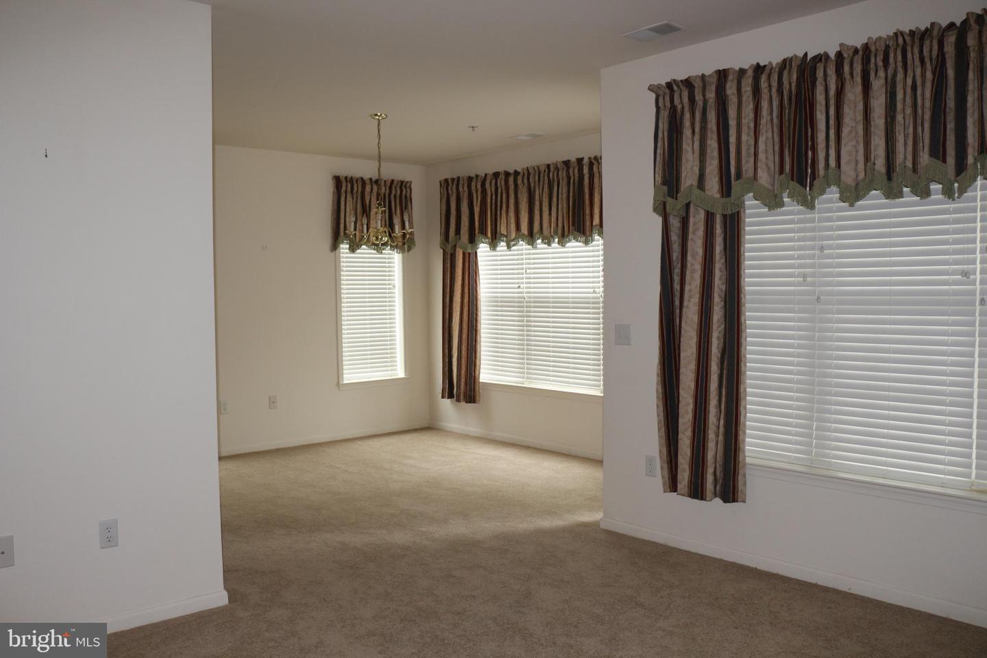 75 Kyle Way Property Photo 13