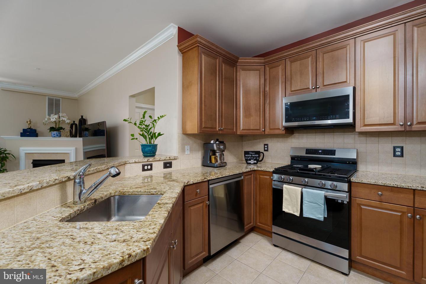 434 Masterson Ct Property Photo 6