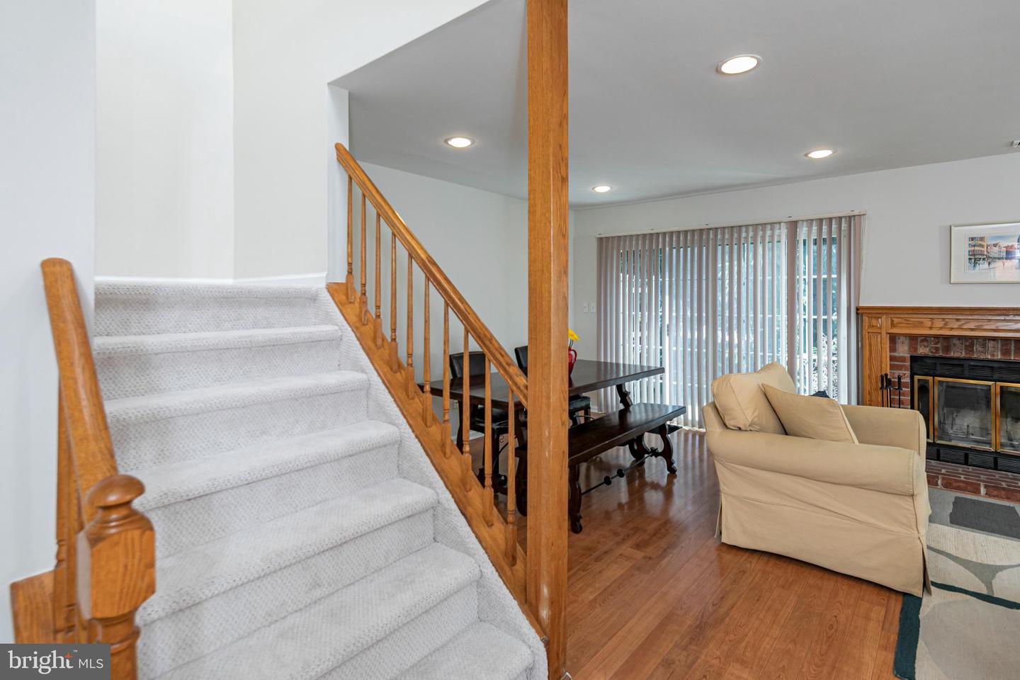 19 Towpath Ct Property Photo 12
