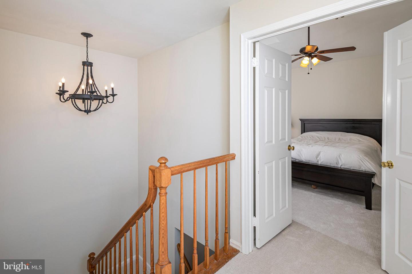 19 Towpath Ct Property Photo 13
