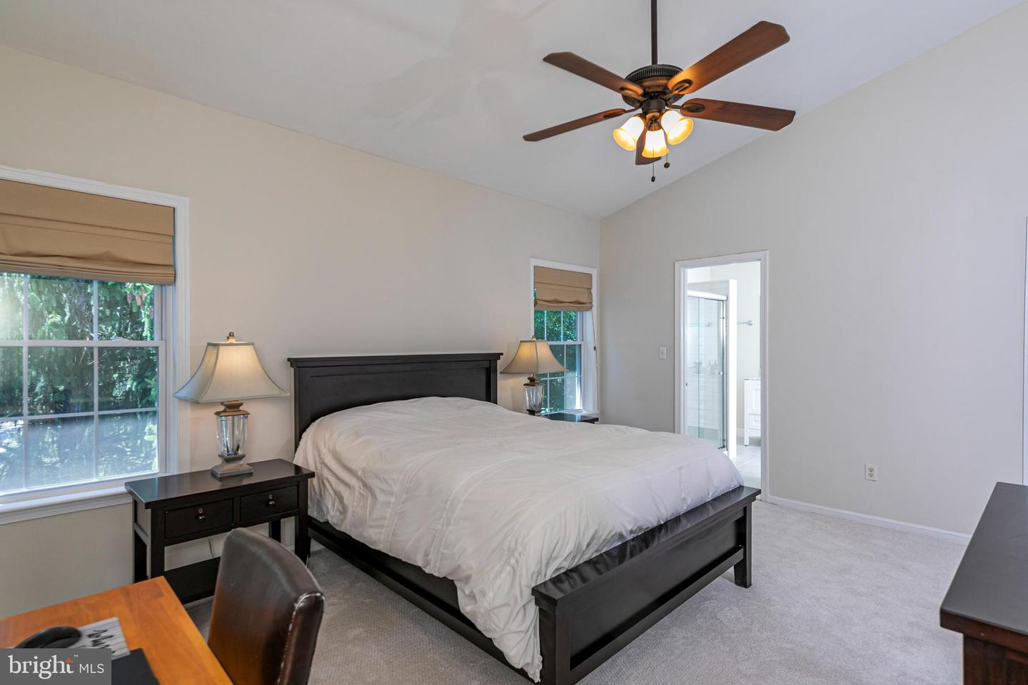 19 Towpath Ct Property Photo 15