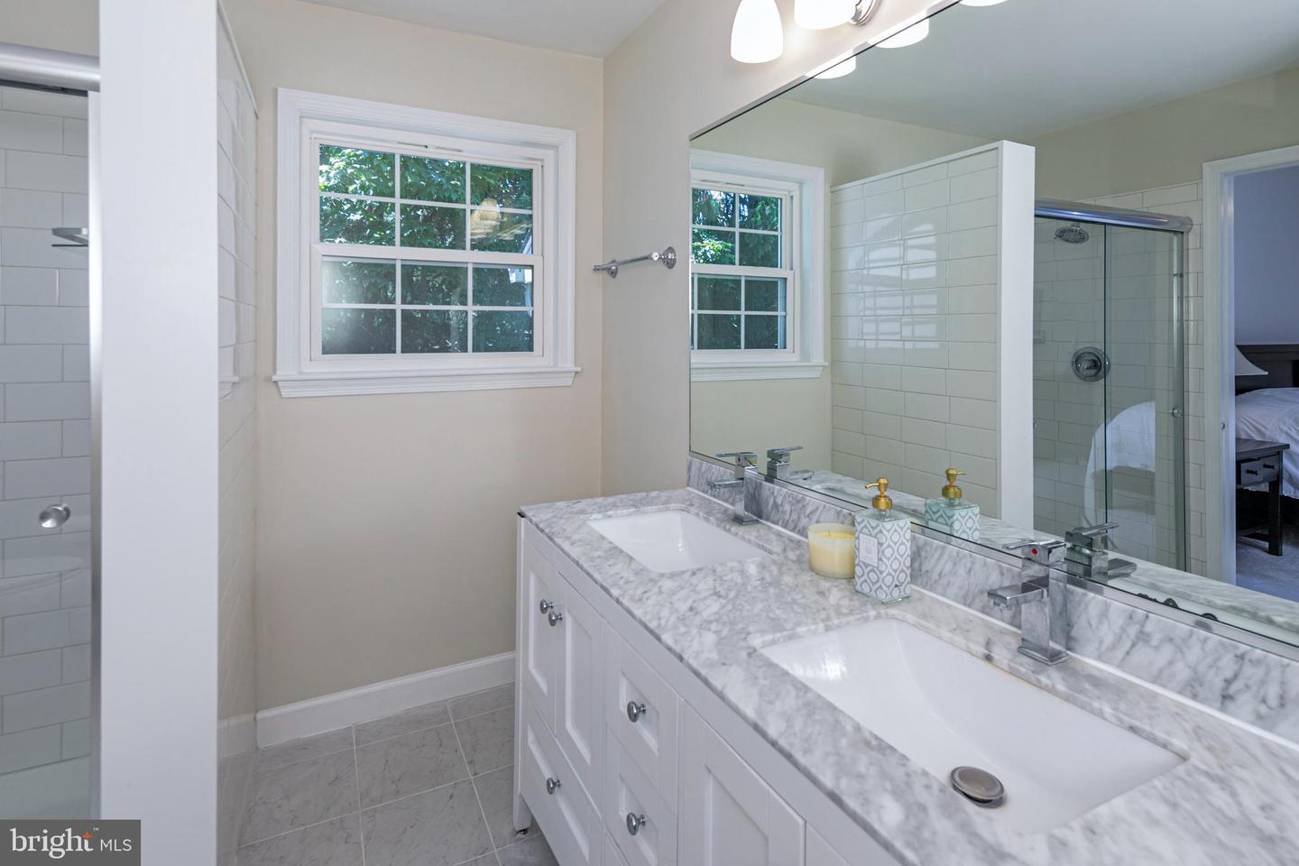 19 Towpath Ct Property Photo 17