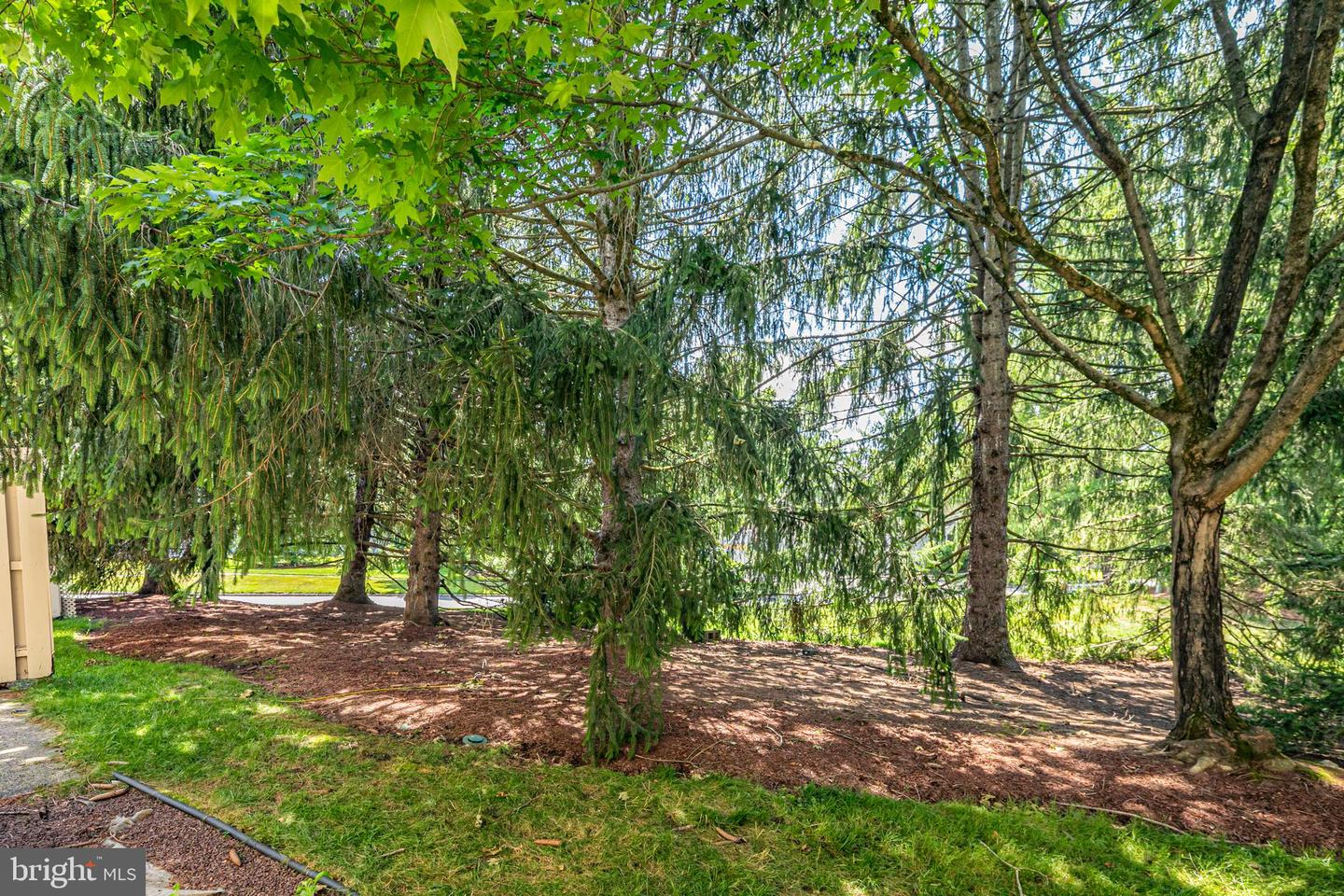 19 Towpath Ct Property Photo 26