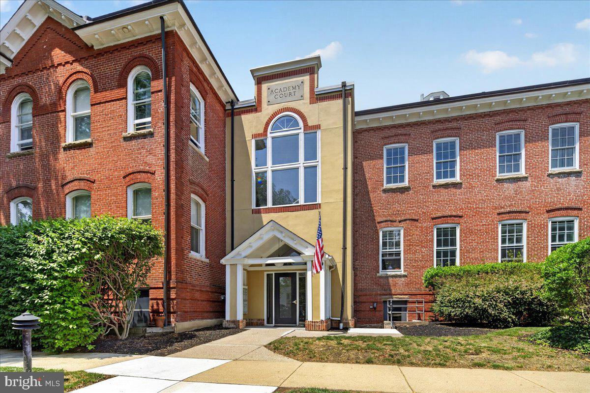 1 Academy Ct Property Photo 1