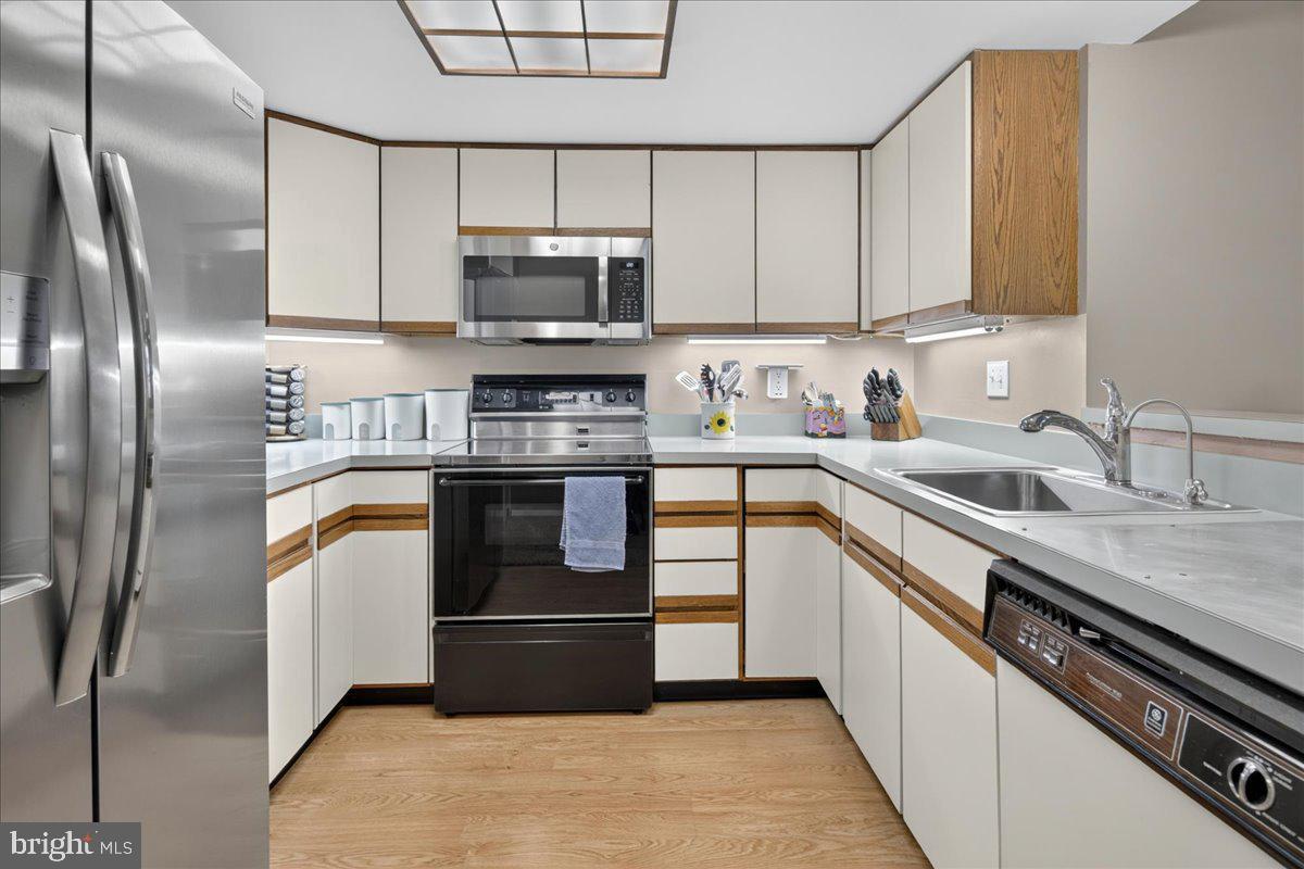 1 Academy Ct Property Photo 7