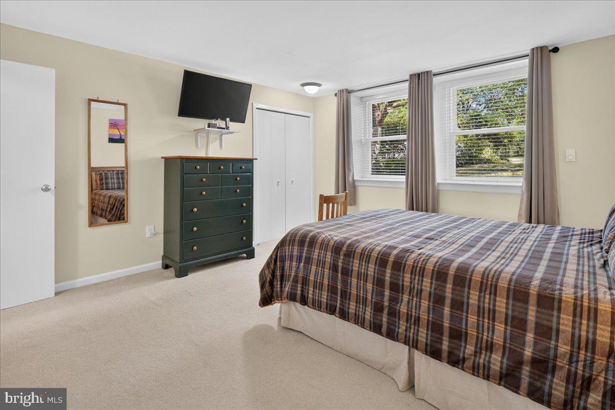 1 Academy Ct Property Photo 15