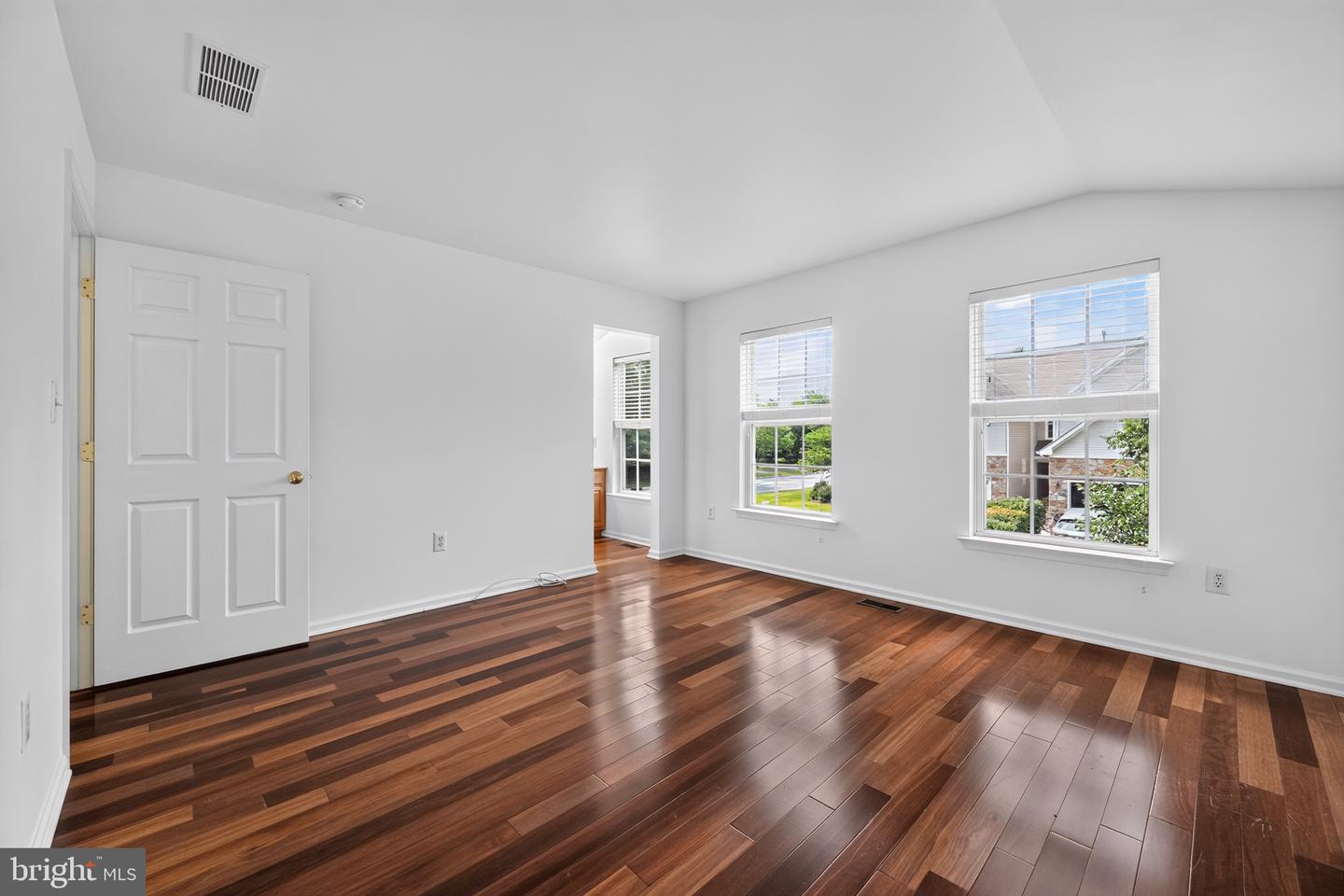 28 Sutton Ct Property Photo 18