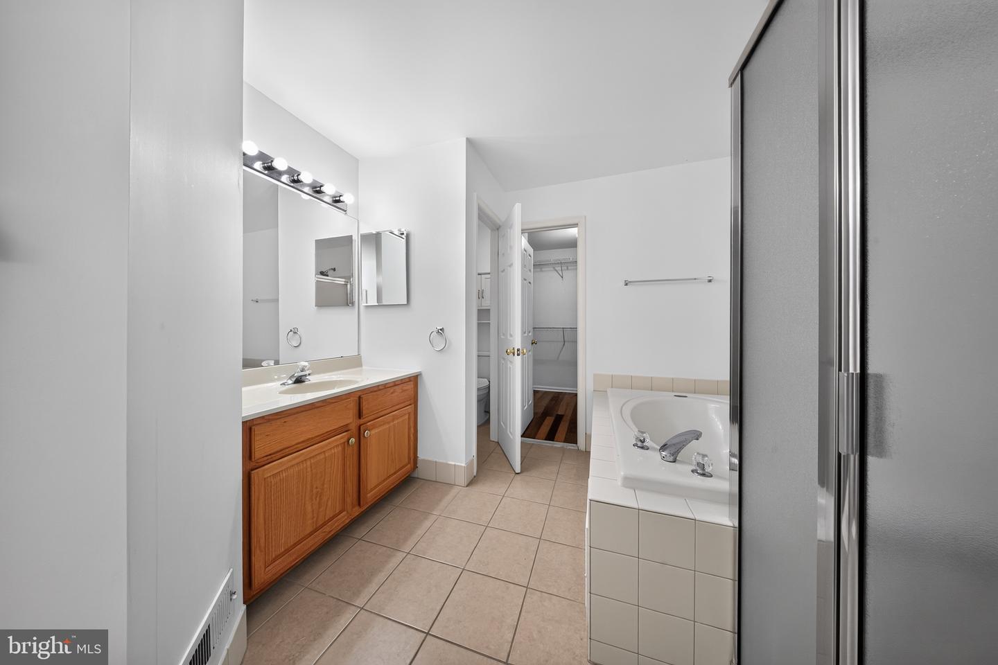 28 Sutton Ct Property Photo 24