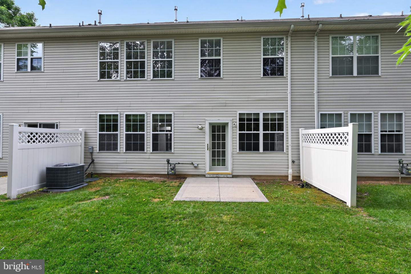 28 Sutton Ct Property Photo 27