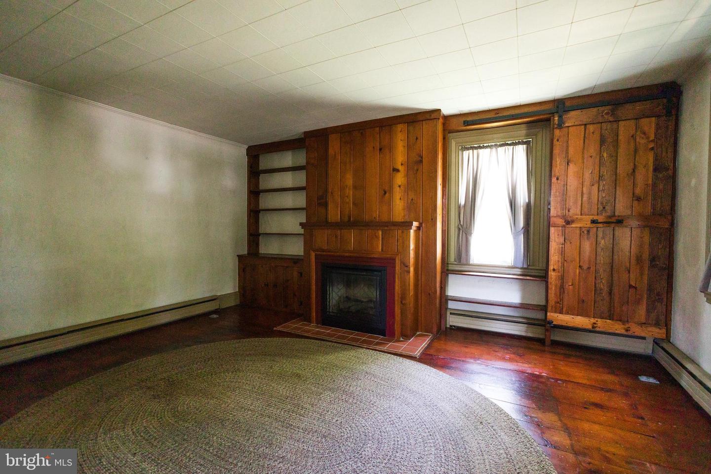 5785 S Broad St Property Photo 25