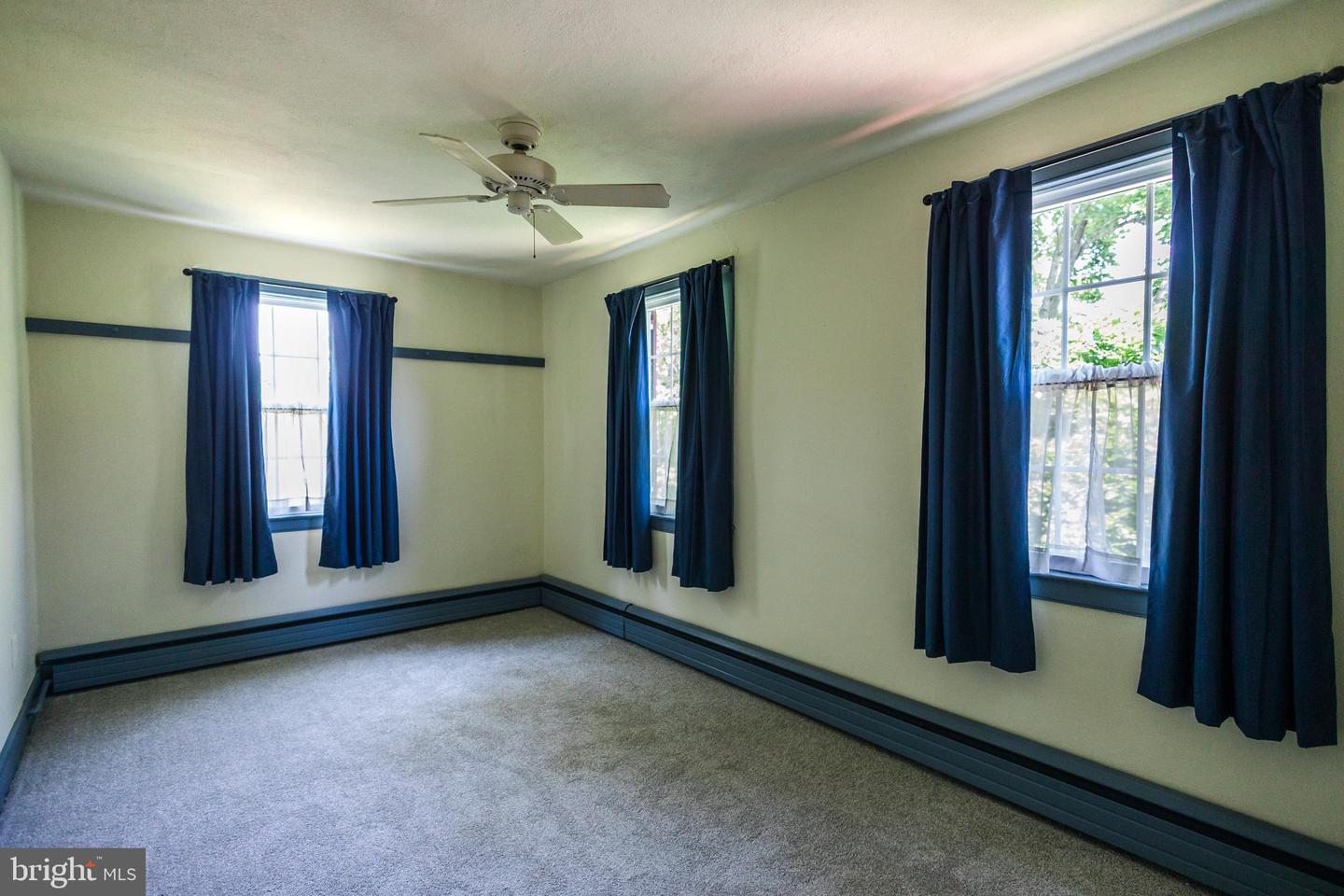 5785 S Broad St Property Photo 33