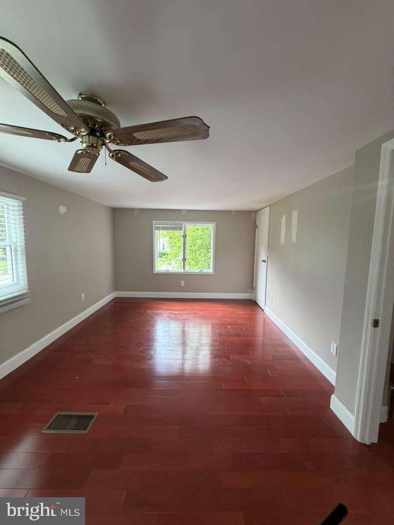 131 Summit Ave Property Photo 6