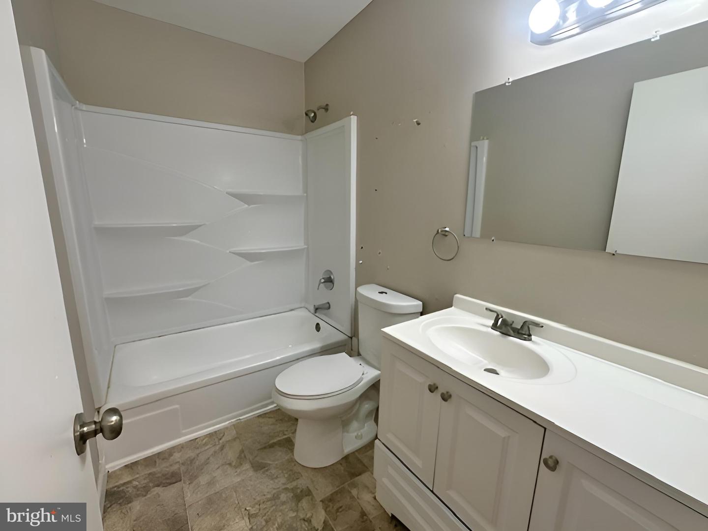 316 Meadow Woods Property Photo 9