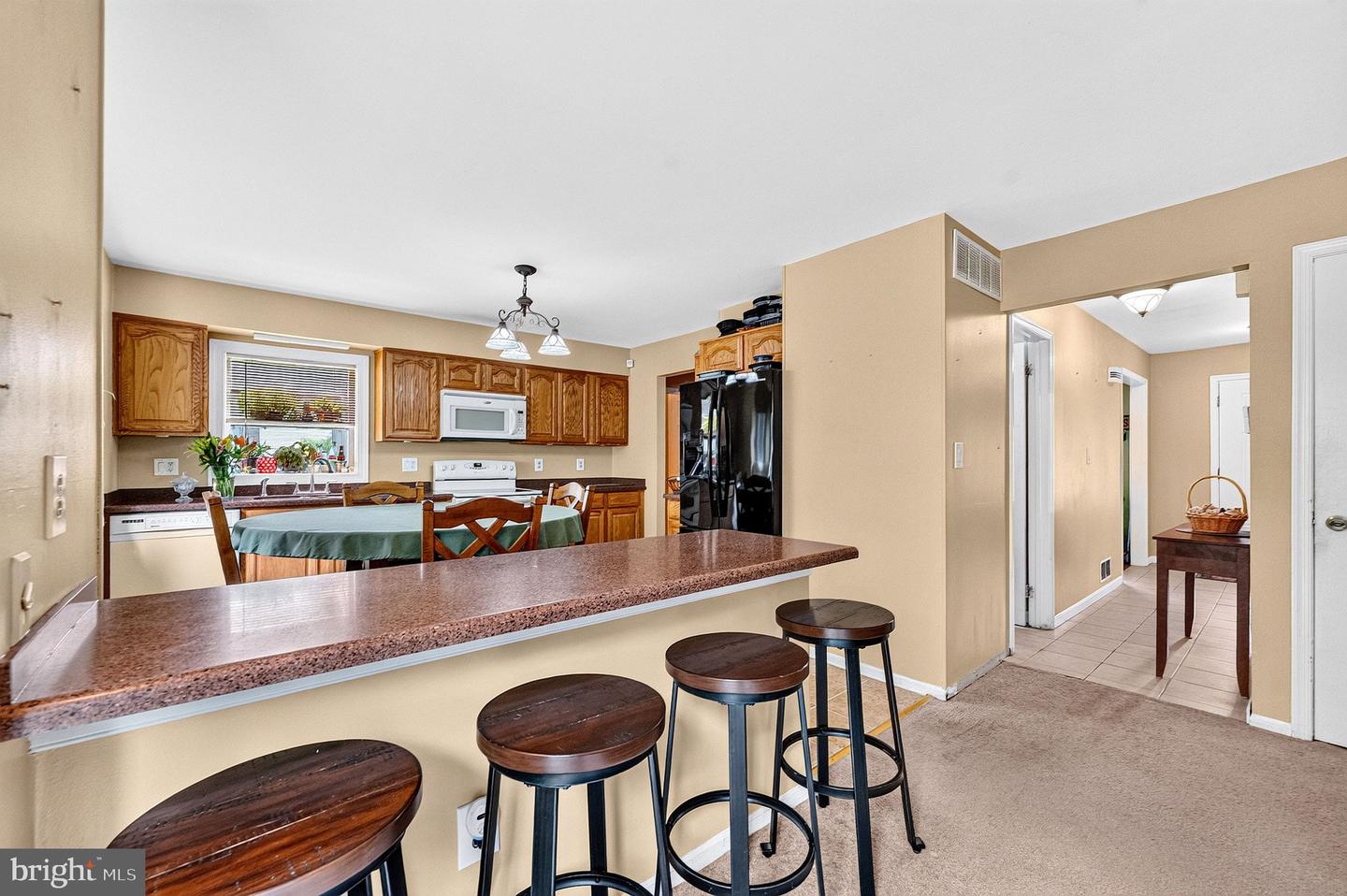 69 Willis Dr Property Photo 10