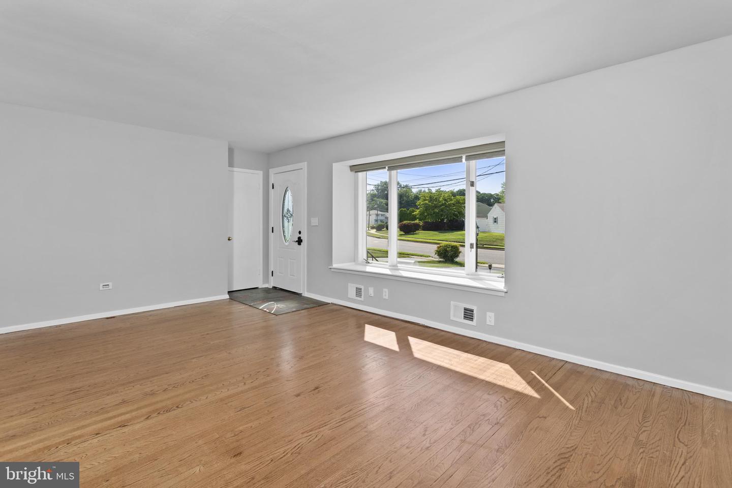 60 Sherbrooke Rd Property Photo 4