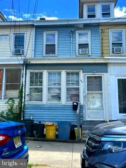 919 William St Property Photo 1