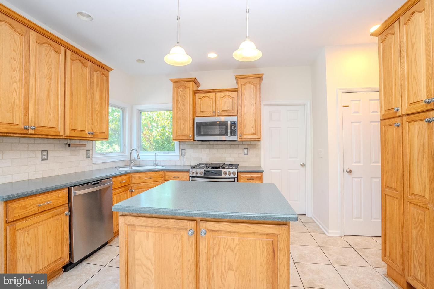 32 W Kincaid Dr Property Photo 15